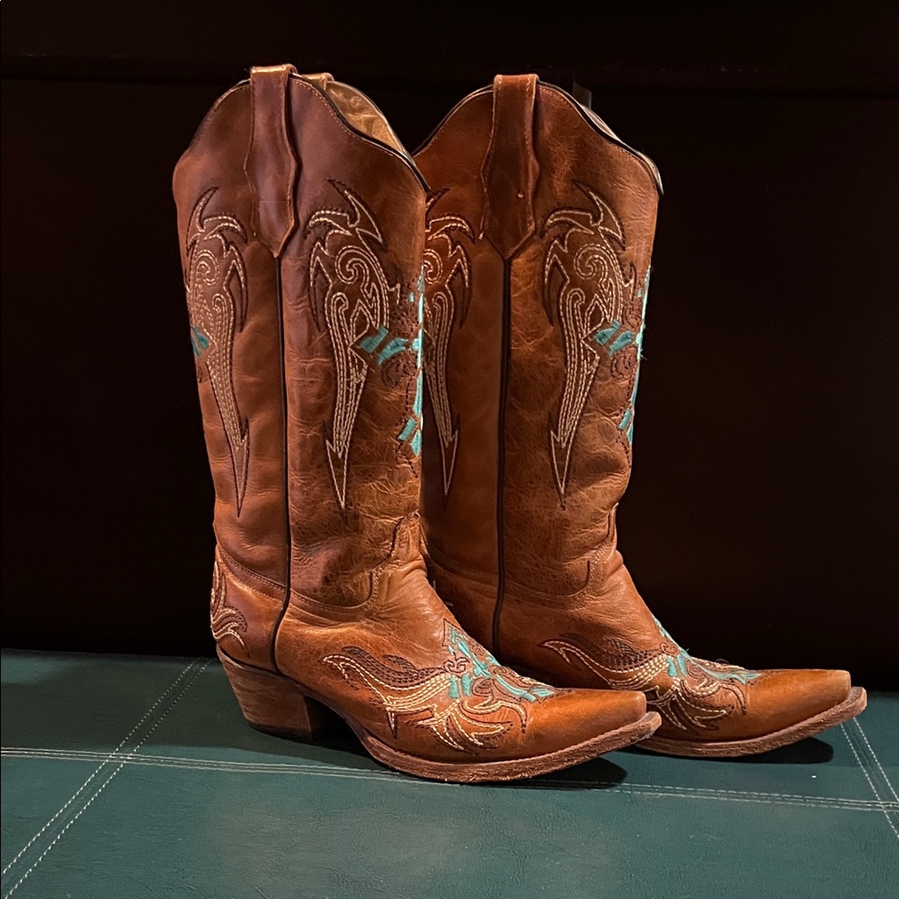 Circle G Brown and Turquoise Heeled Boots
